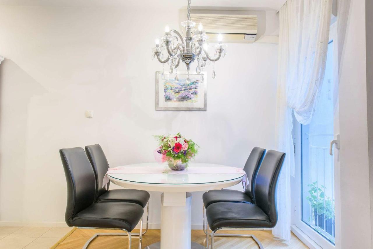 Comfortable And Stylish Apartment Split Eksteriør bilde